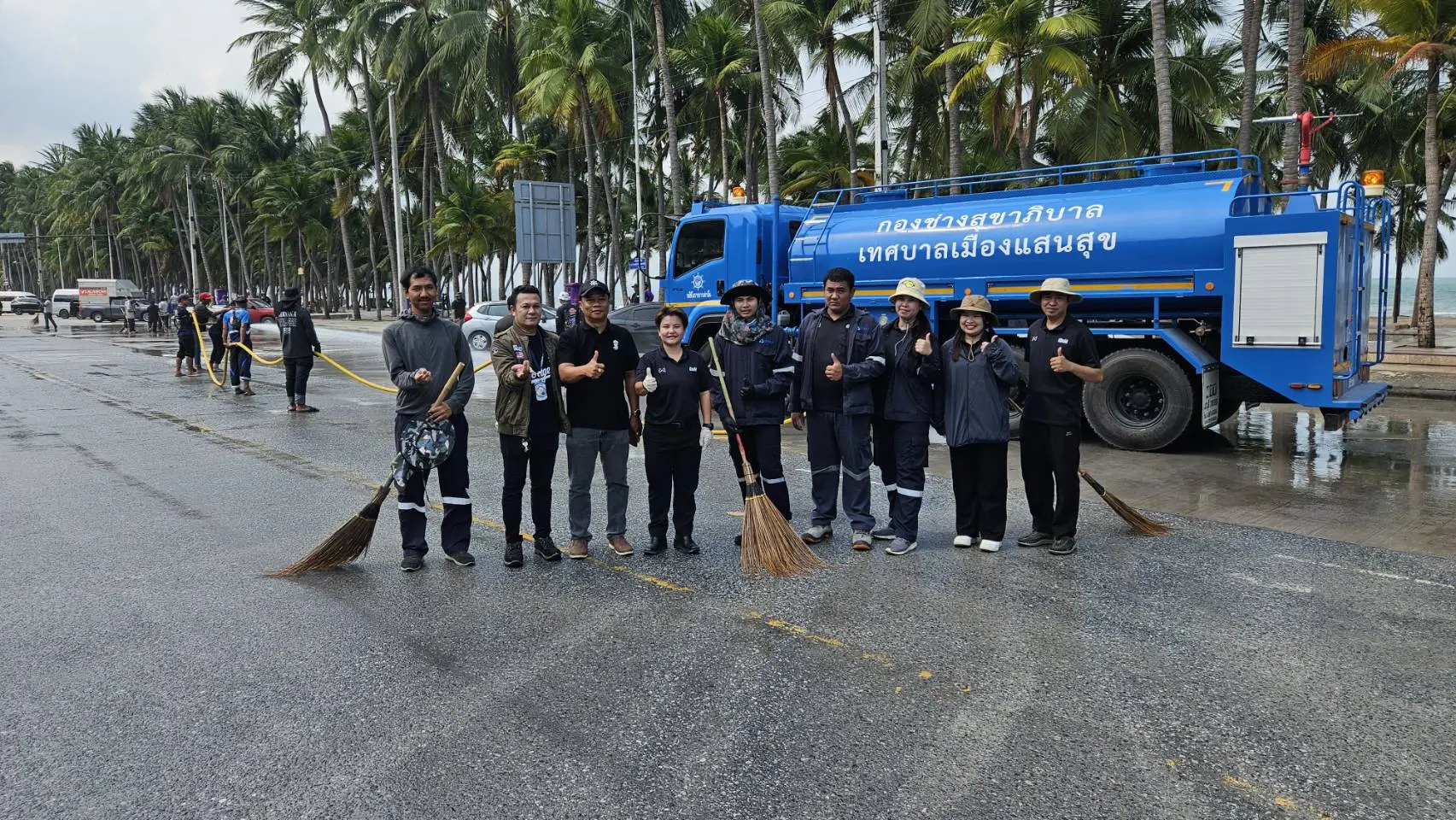 GEM Participates in Big Cleaning Day at Bangsaen Beach